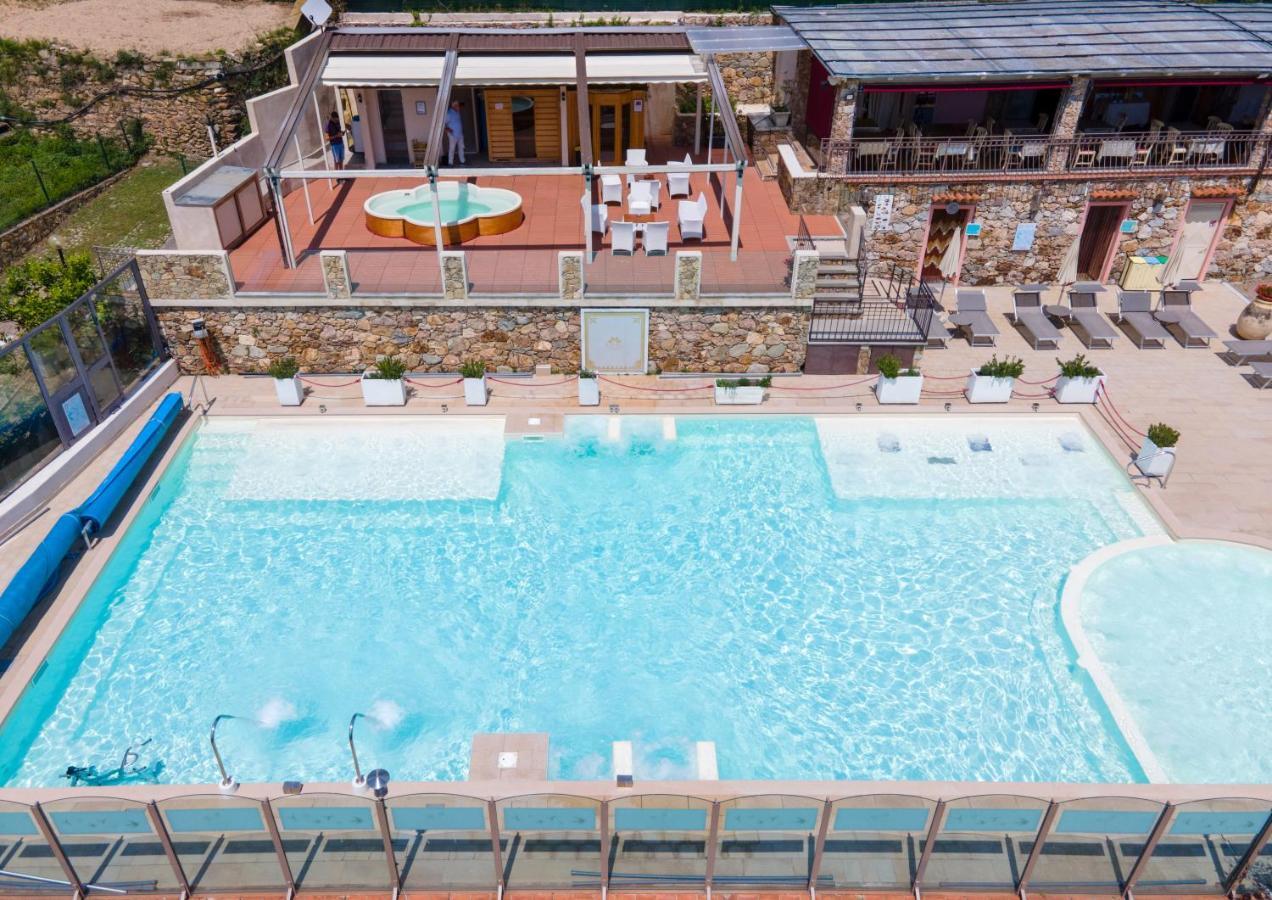 Residence Villa Il Casale - Appartamenti Wellness E Piscina Riscaldata Tovo San Giacomo Exterior foto